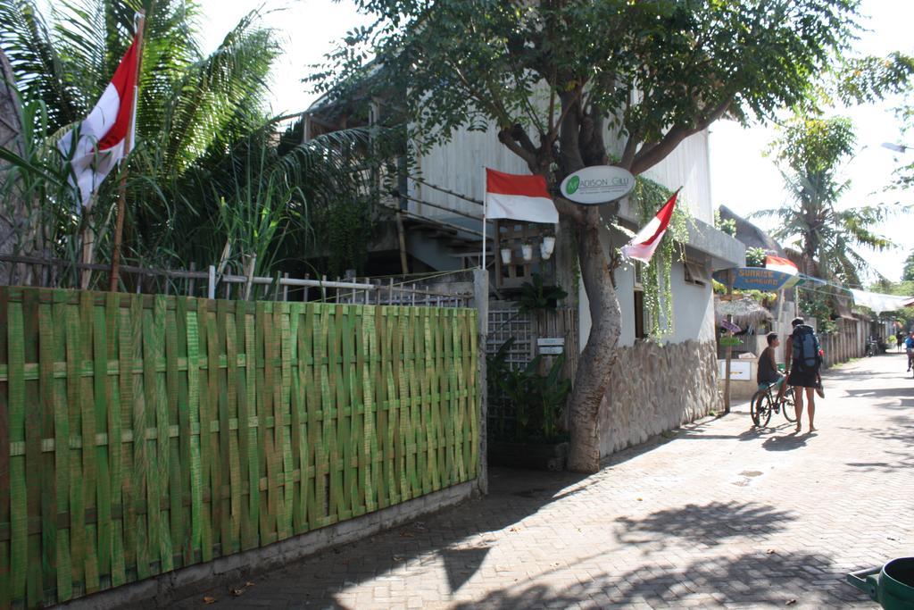Hôtel M'Adison Gilli à Gili Trawangan Extérieur photo